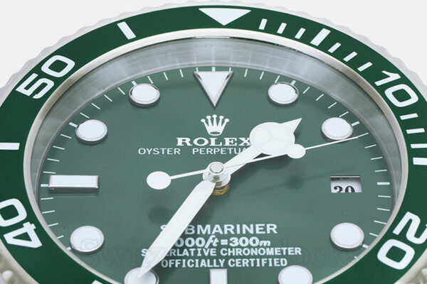 Submariner Table Clock - Hulk - Image 3